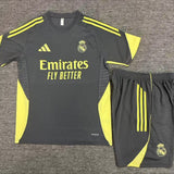 Kids Real Madrid Training Tracksuits 25/26 Football Kit Soccer Jersey