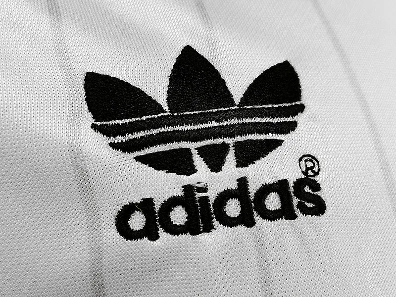 Manchester United Retro Jersey 1983 Away Football Jersey Soccer Shirt