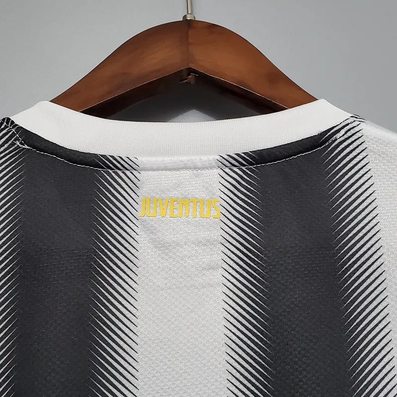 Juventus Retro Jersey 2011/12 Home Football Jersey Soccer Shirt