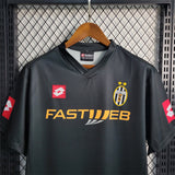 Juventus Jersey Away kit 01-02 Retro