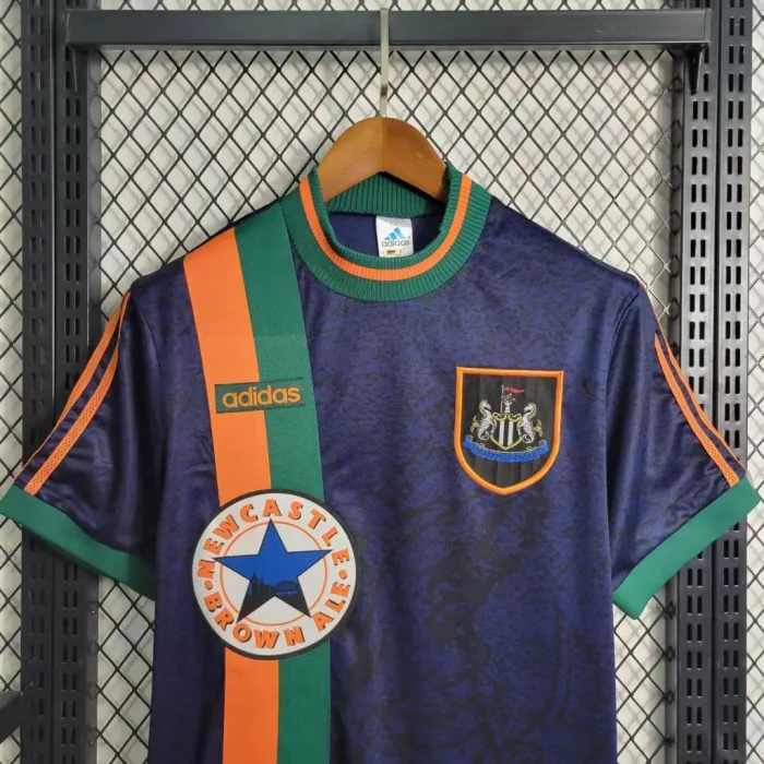 Camiseta de fútbol retro del equipo de fútbol del Newcastle United, kit de local 2004/06