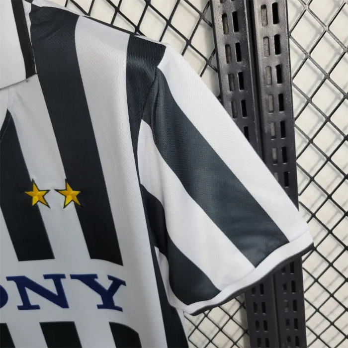 Camiseta de local de la Juventus 95-97 Retro