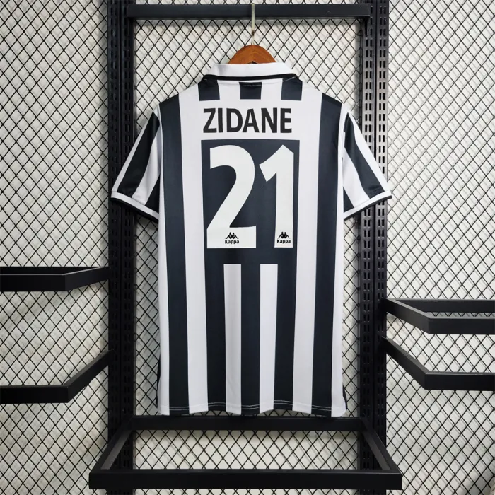 Camiseta de local de la Juventus 95-97 Retro