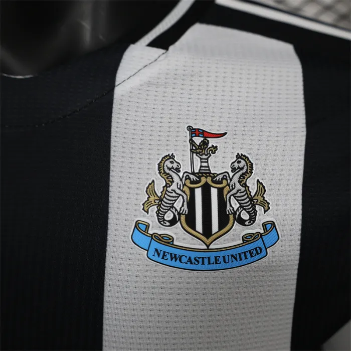 Versión para jugadores Camiseta de fútbol local del Newcastle United 24/25