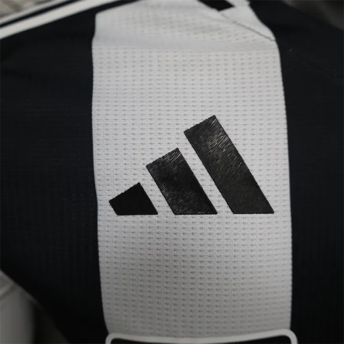 Versión para jugadores Camiseta de fútbol local del Newcastle United 24/25
