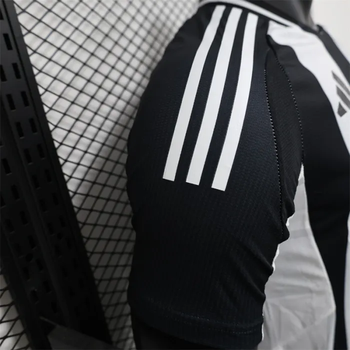 Versión para jugadores Camiseta de fútbol local del Newcastle United 24/25