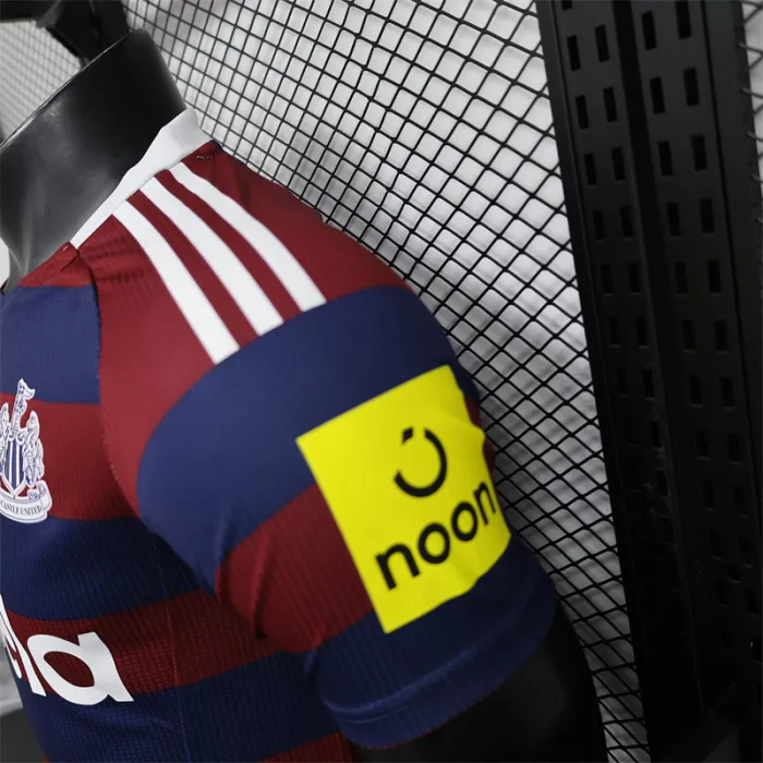 Versión para jugadores Camiseta de fútbol de visitante del Newcastle United 24/25