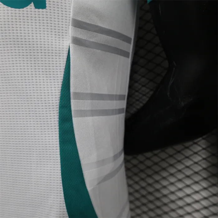 Versión para jugadores Camiseta de fútbol del Newcastle United Third Kit 24/25