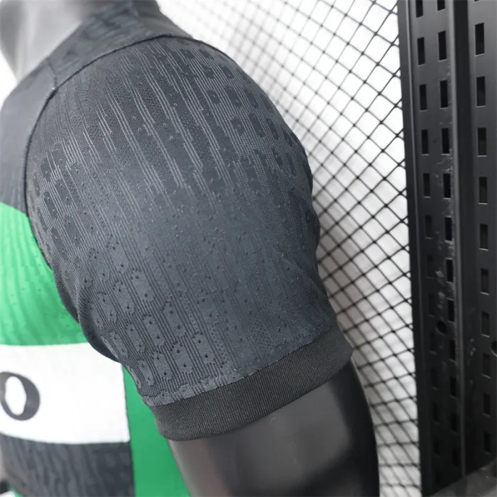 Versión de jugador Camiseta local del Sporting CP 24/25 Kit de fútbol