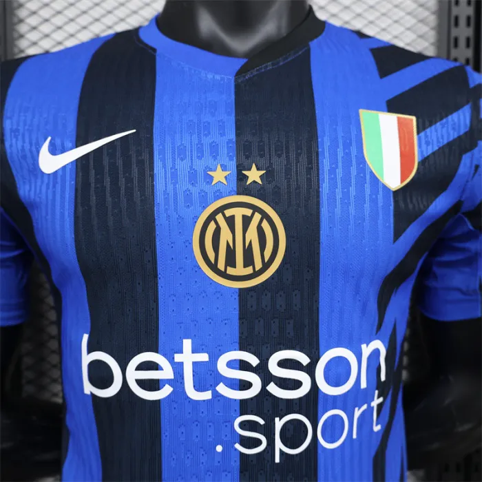 Versión del jugador Camiseta de fútbol del Inter de Milán para el equipo local 24/25
