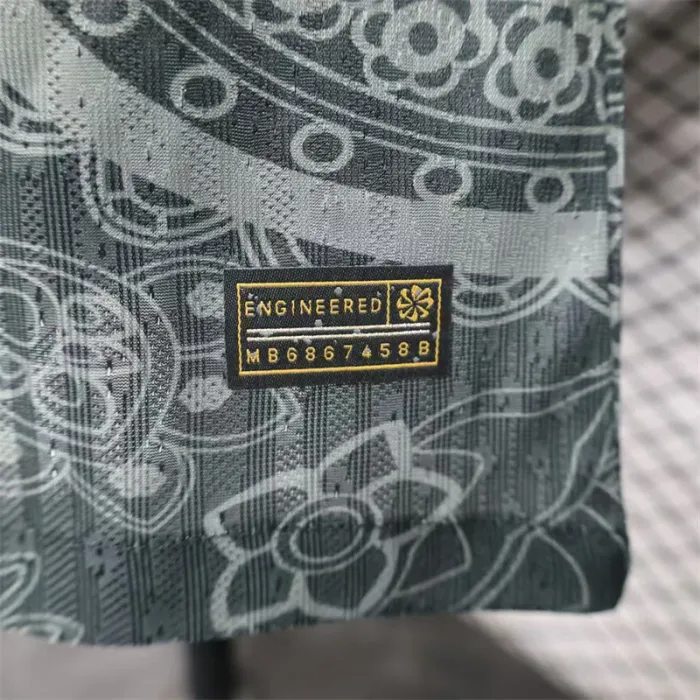Versión de jugador Camiseta de fútbol del Barcelona 24/25 con kit especial