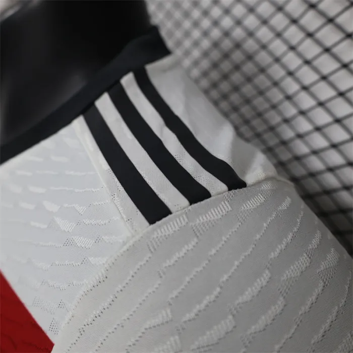Versión para jugadores Camiseta de fútbol del Manchester United 24/25 de tercera equipación