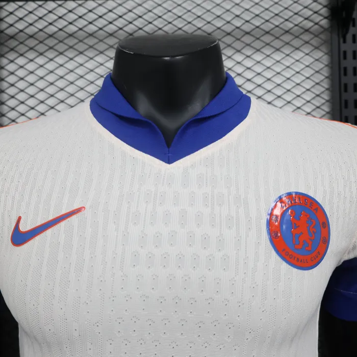 Camiseta de fútbol del Chelsea 24/25 con el equipo visitante