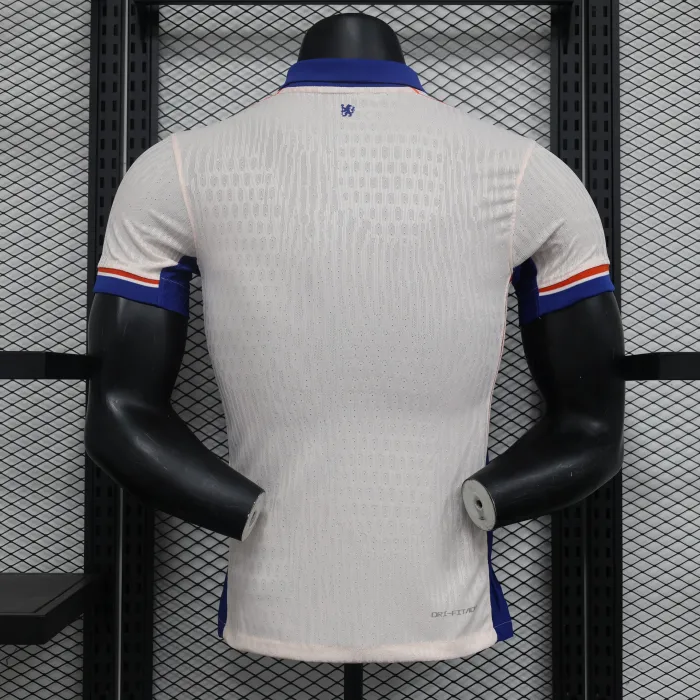 Camiseta de fútbol del Chelsea 24/25 con el equipo visitante