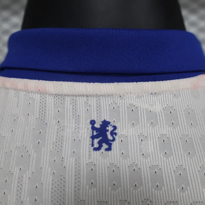 Camiseta de fútbol del Chelsea 24/25 con el equipo visitante