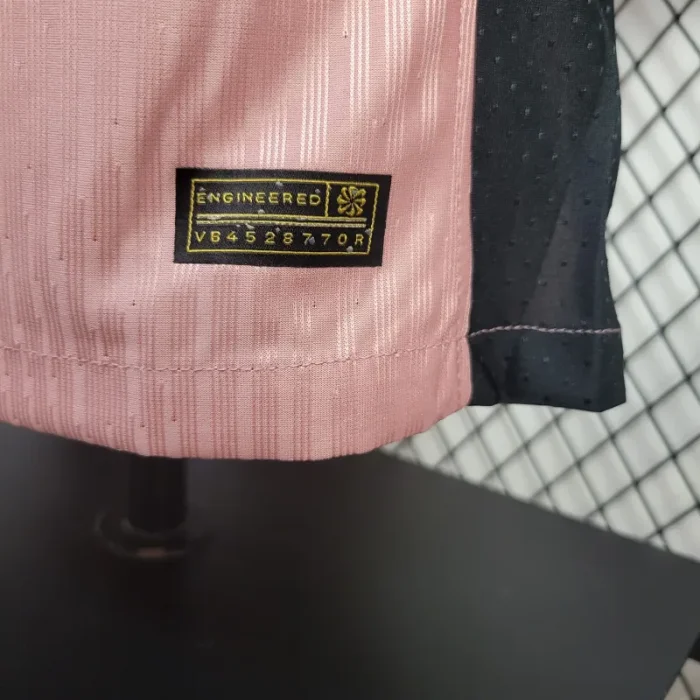 Camiseta de fútbol del jugador del PSG 24/25 de la tercera equipación
