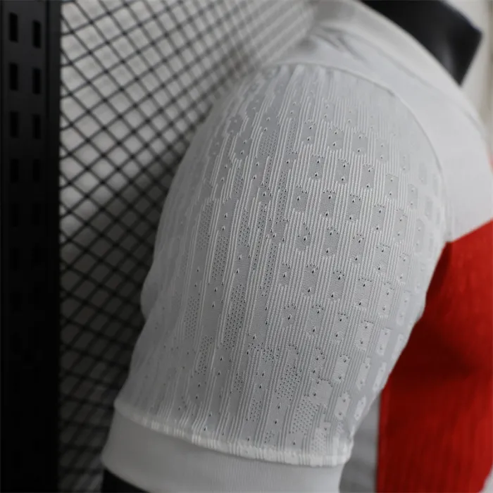 Camiseta de fútbol de la Eurocopa 2024 de Croacia para la primera equipación 24/25