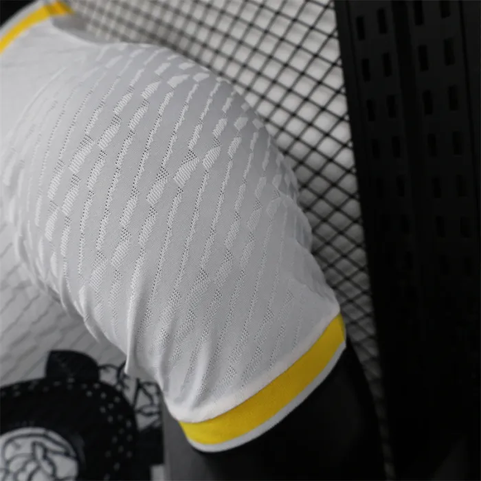 Camiseta de fútbol del equipo especial del Real Madrid 24/25