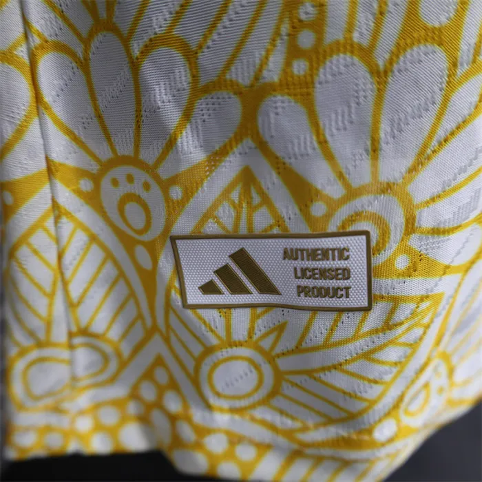 Camiseta de fútbol del equipo especial del Real Madrid 24/25