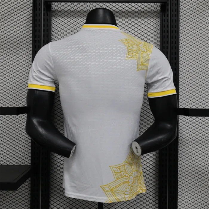 Camiseta de fútbol del equipo especial del Real Madrid 24/25