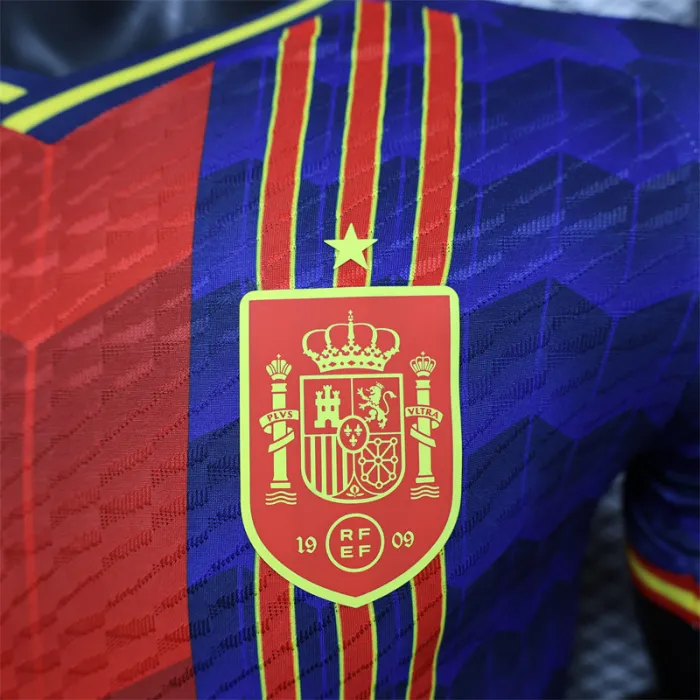 Versión del jugador Camiseta de fútbol de la Eurocopa 2024 con el kit especial de España 24/25