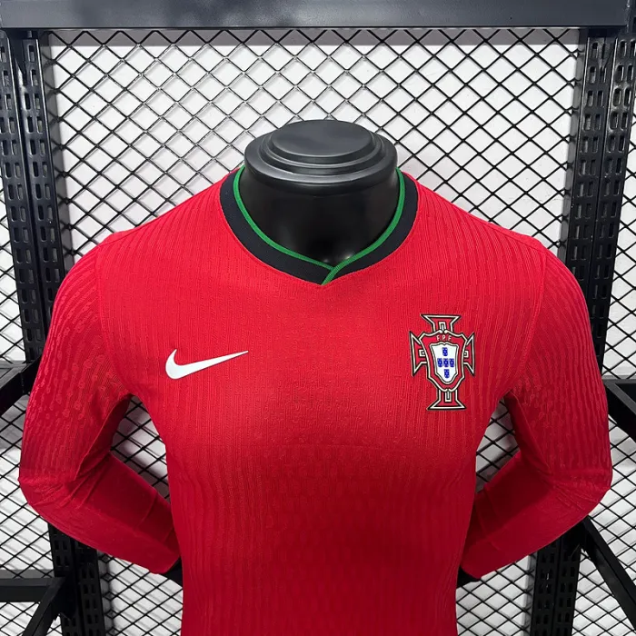 Camiseta de fútbol de manga larga de la Eurocopa 2024/25 de Portugal para el equipo local