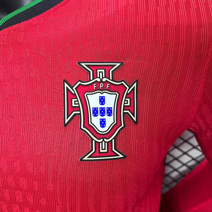 Camiseta de fútbol de manga larga de la Eurocopa 2024/25 de Portugal para el equipo local