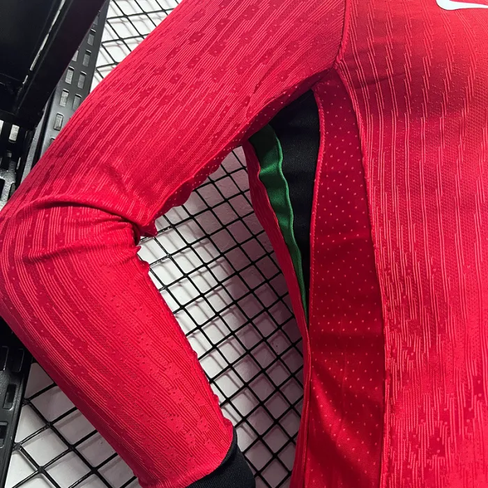 Camiseta de fútbol de manga larga de la Eurocopa 2024/25 de Portugal para el equipo local