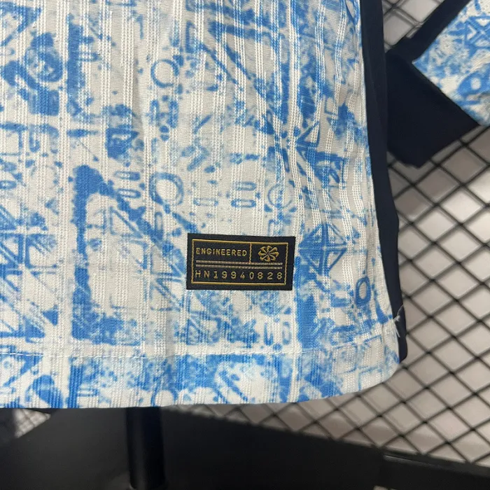 Camiseta de fútbol de manga larga de la Eurocopa 2024/25 de Portugal para visitante