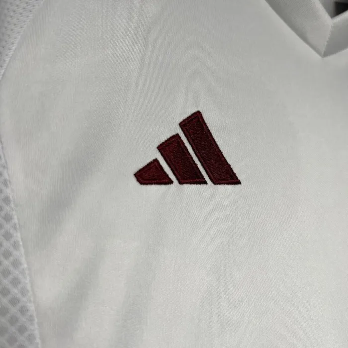 Camiseta de fútbol de visitante del Aston Villa para niños 24/25