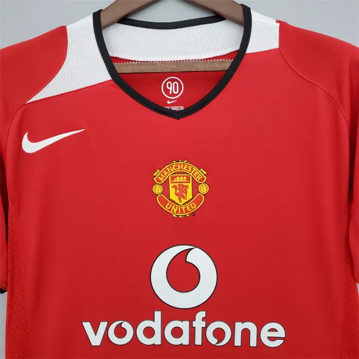 Camiseta de fútbol retro del Manchester United para el equipo local 2004/06