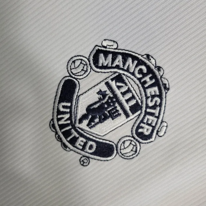 Camiseta de fútbol retro del equipo de fútbol Manchester United Jersey de visitante 99/00