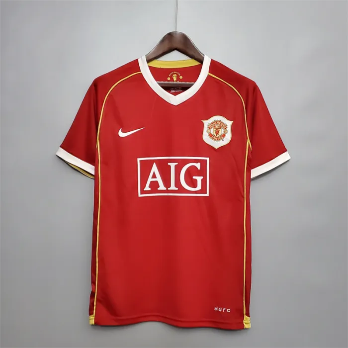 Camiseta de fútbol retro del Manchester United para el equipo local 2006/07