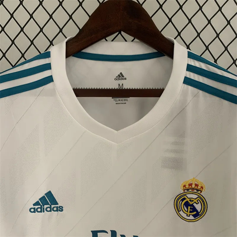 Camiseta de fútbol retro de manga larga del Real Madrid Home Kit 17/18