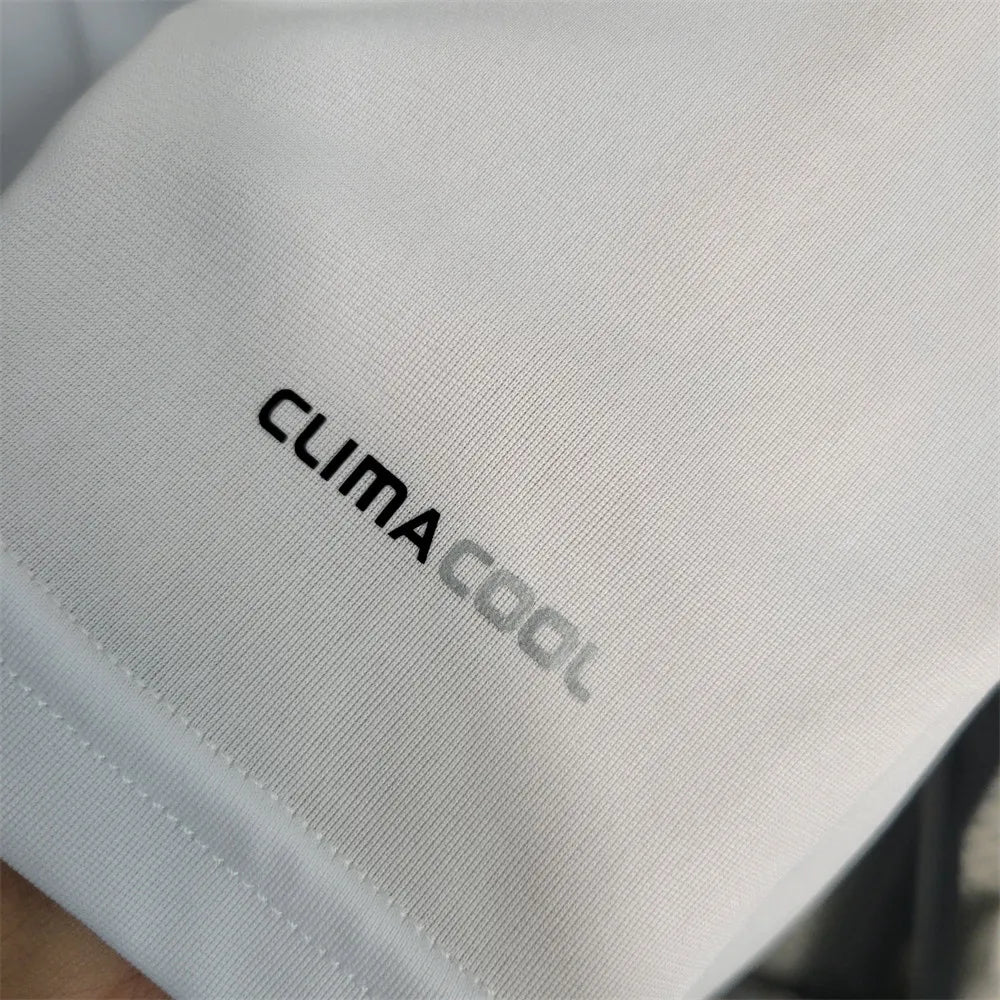 Retro 09/10 Real Madrid Home Jersey Long Sleeves