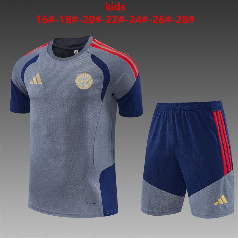 Kids Bayern Munich Training Tracksuits 2026-2027 Football Kit Soccer Jersey