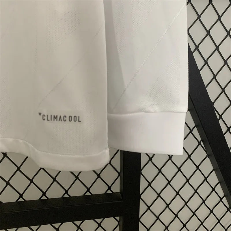 Camiseta de fútbol retro de manga larga del Real Madrid Home Kit 17/18
