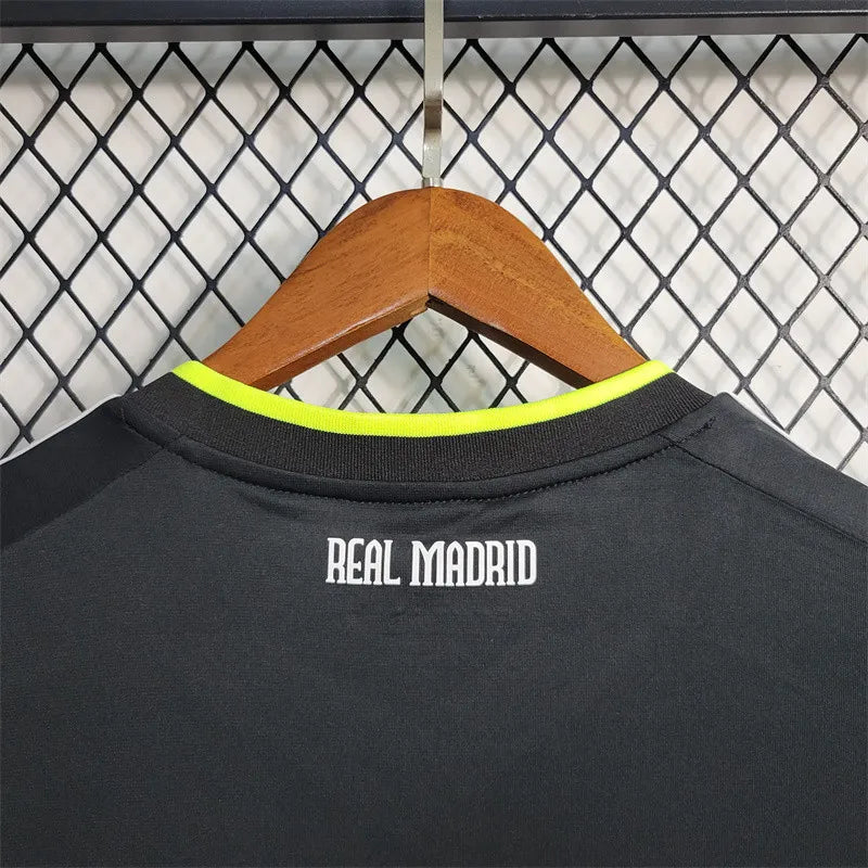 Long Sleeves Away Real Madrid Jersey 10/11 Retro Football Kits
