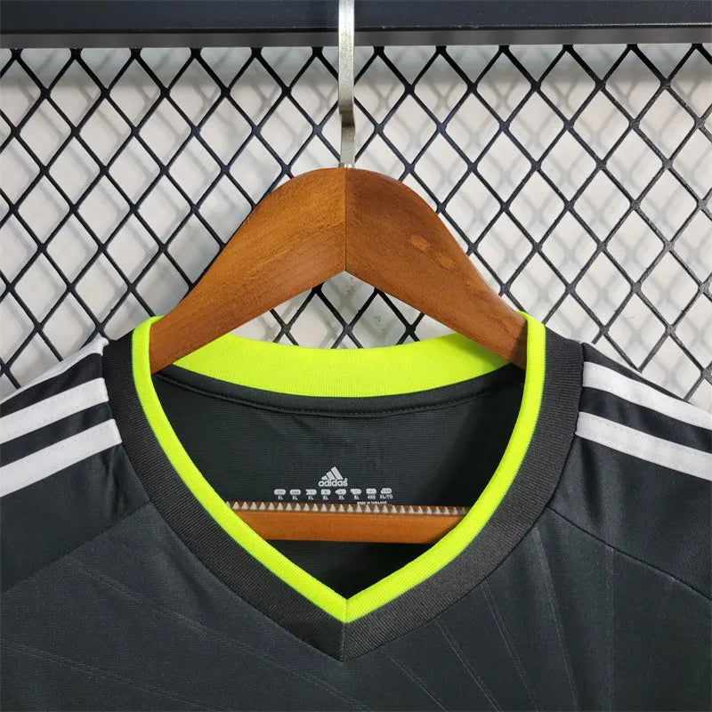 Long Sleeves Away Real Madrid Jersey 10/11 Retro Football Kits