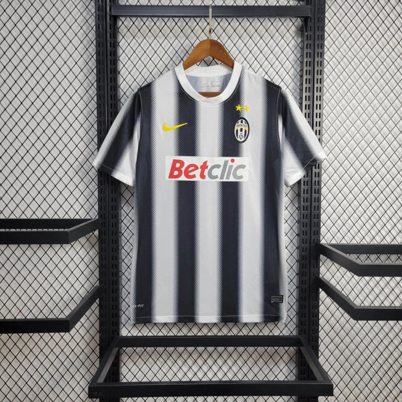 Retro Juventus Home Kit 11/12 Football Jersey