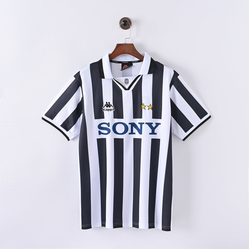 Retro Juventus Jersey 1996-97 Home Football Kit Soccer Jersey