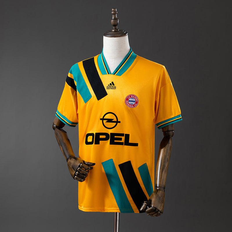 Bayern Munich Jersey 1993/95 Away Retro Football Kit