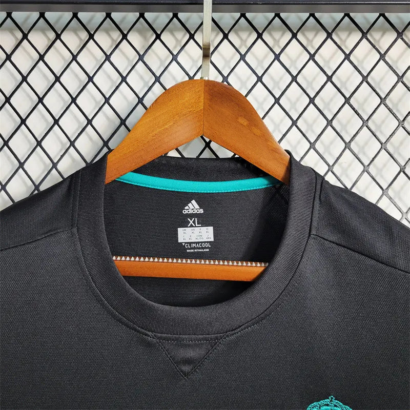 Retro Real Madrid Away Kit 17/18 Long Sleeves football Jersey
