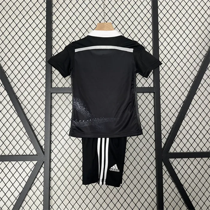 Camiseta retro infantil de la tercera equipación del Real Madrid 14/15