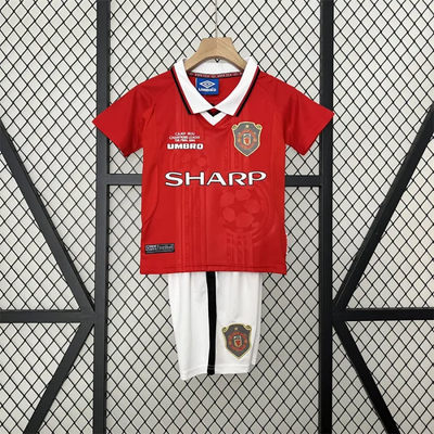 Camiseta retro de local del Manchester United para niños 99/00