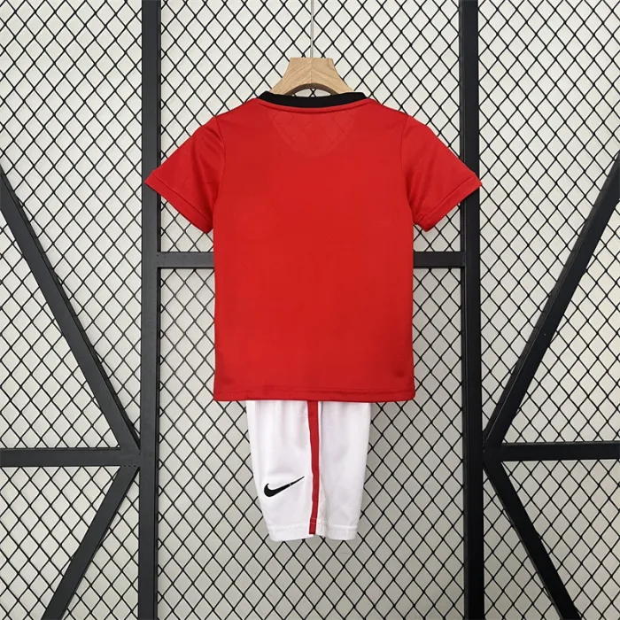Camiseta retro de local del Manchester United para niños 09/10