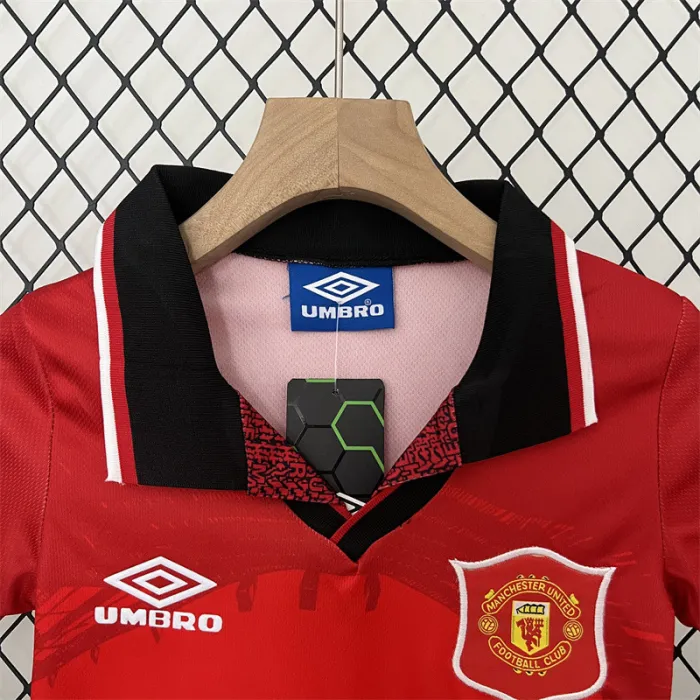 Camiseta retro de local del Manchester United para niños 94/96