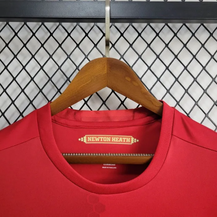 Camiseta de fútbol retro del Manchester United para la temporada 2016/17