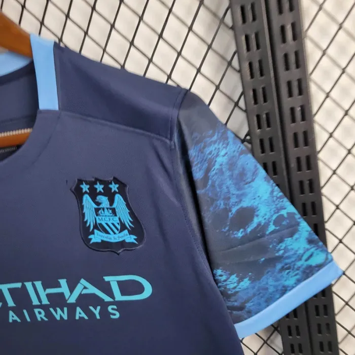 Camiseta de fútbol retro de visitante del Manchester City 15/16