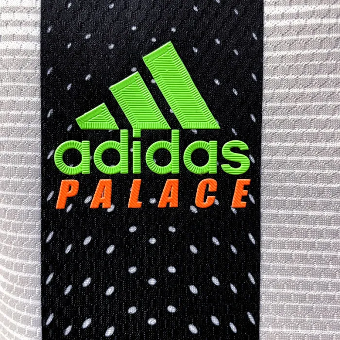 Camiseta de fútbol retro de la Juventus Home Kit 20/21